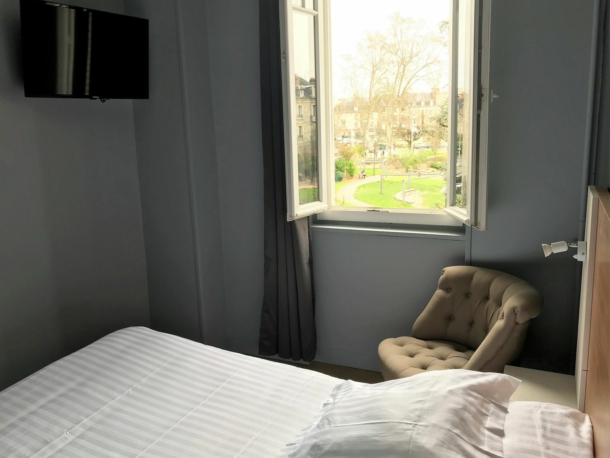 Citotel Hotel Le Chapon Fin Μπριβ-λα-Γκαγιάρντ Εξωτερικό φωτογραφία